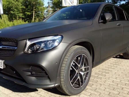 schwarz matte folierung