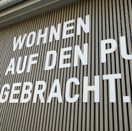 Edle Fassadenbeschriftung